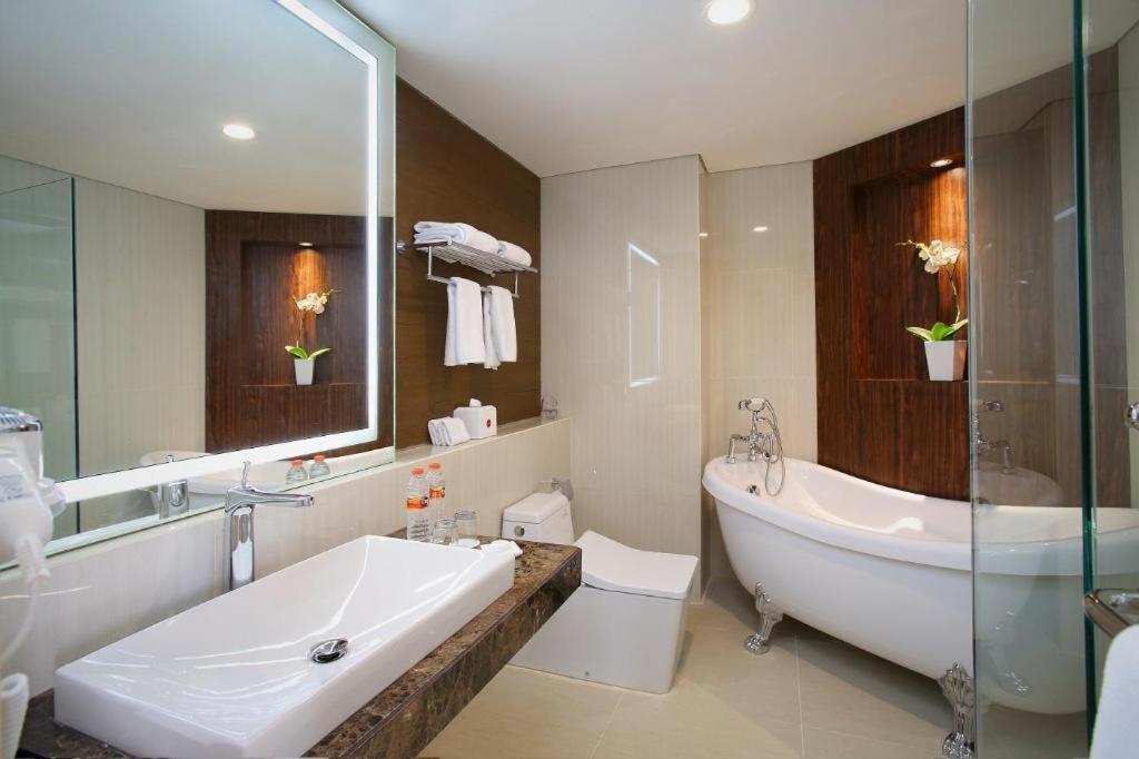Hotel Grandhika Pemuda Semarang Extérieur photo