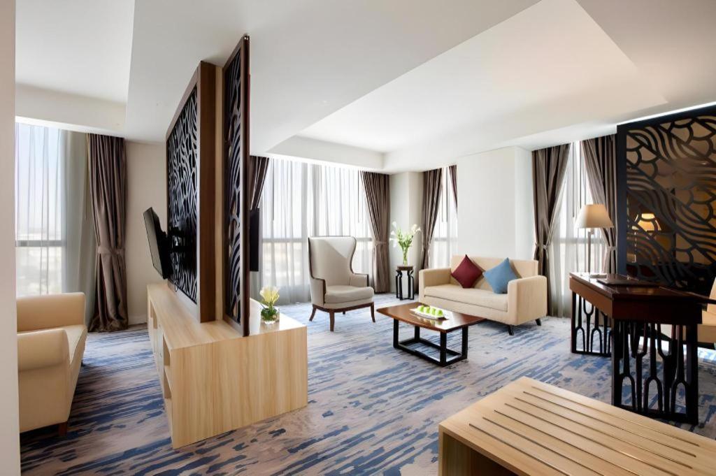 Hotel Grandhika Pemuda Semarang Extérieur photo