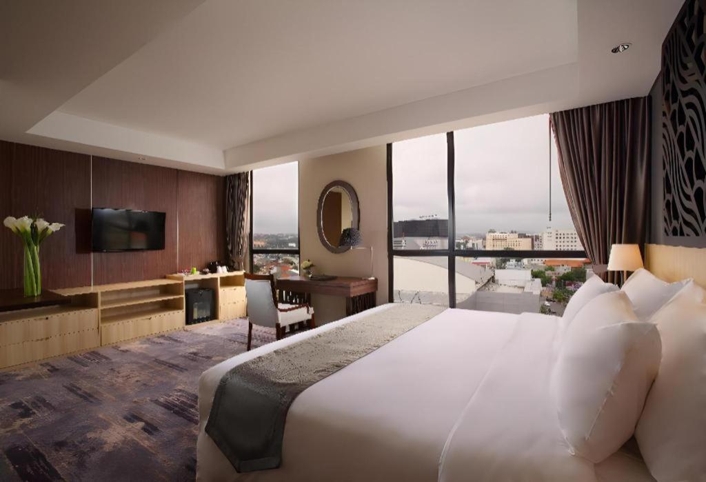 Hotel Grandhika Pemuda Semarang Extérieur photo