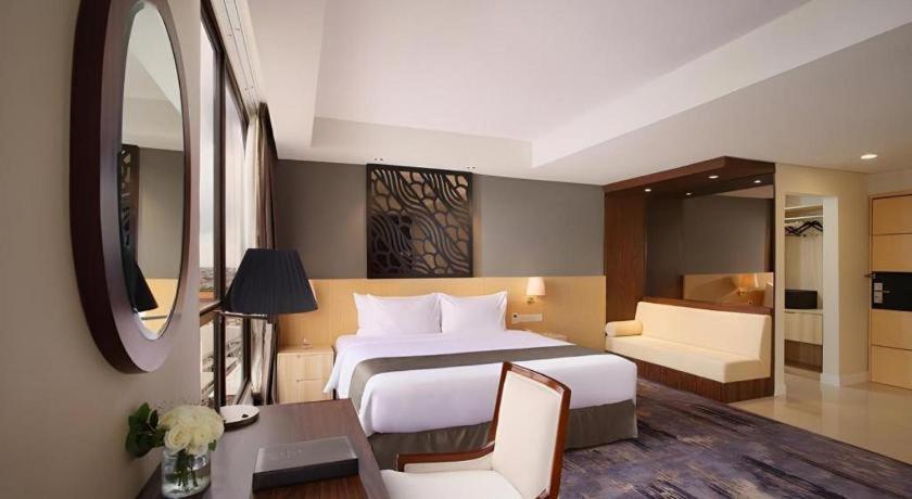 Hotel Grandhika Pemuda Semarang Extérieur photo