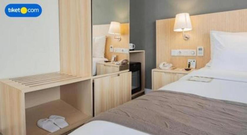 Hotel Grandhika Pemuda Semarang Extérieur photo